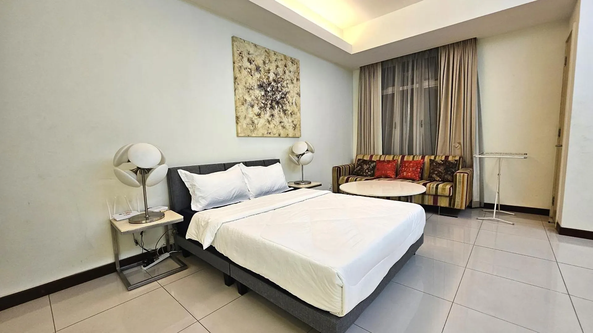 Comar Place Klcc Twin Towers Serviced Apartment Kuala Lumpur Apartmanhotel
