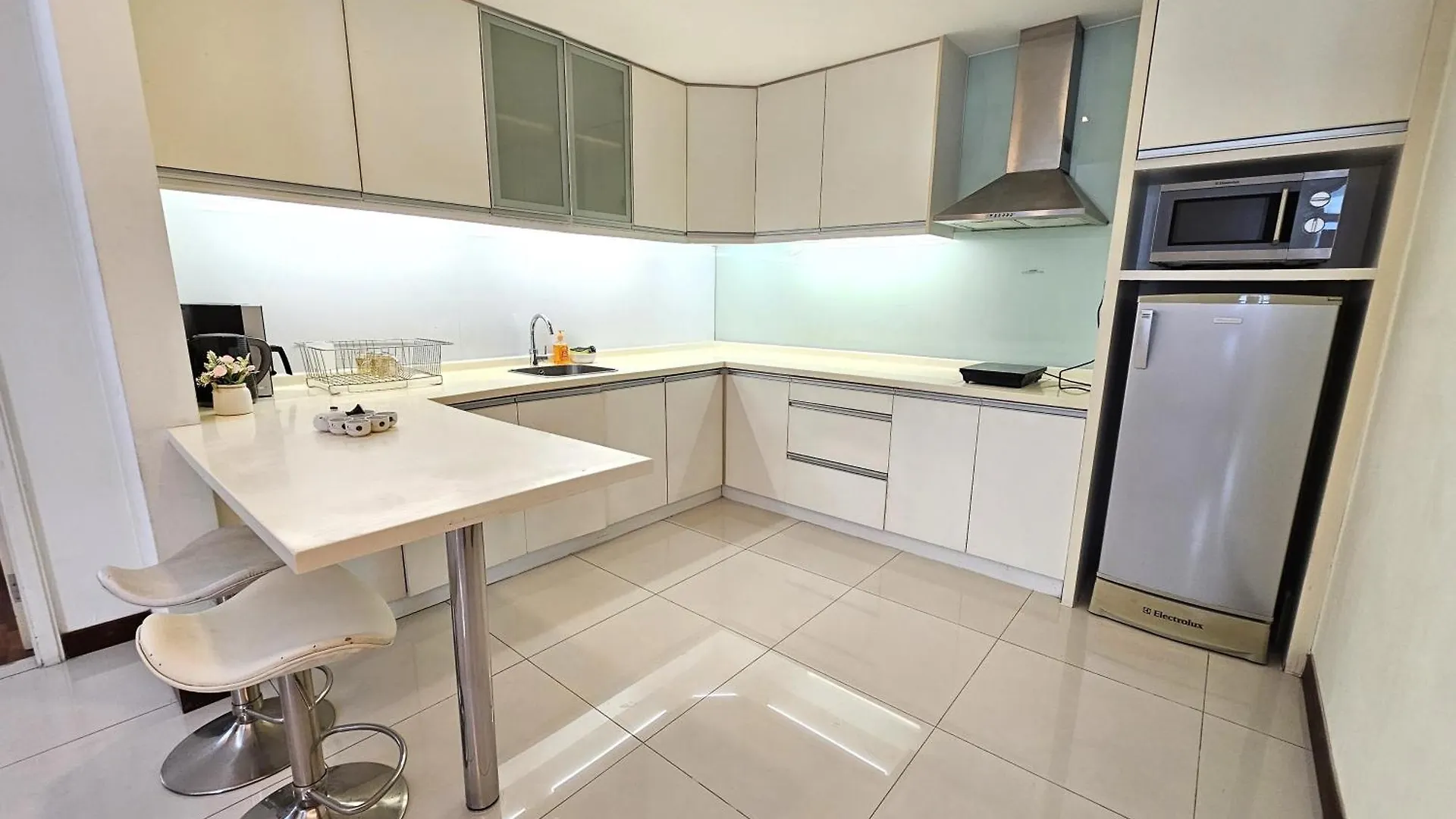 Comar Place Klcc Twin Towers Serviced Apartment Kuala Lumpur Apartmanhotel